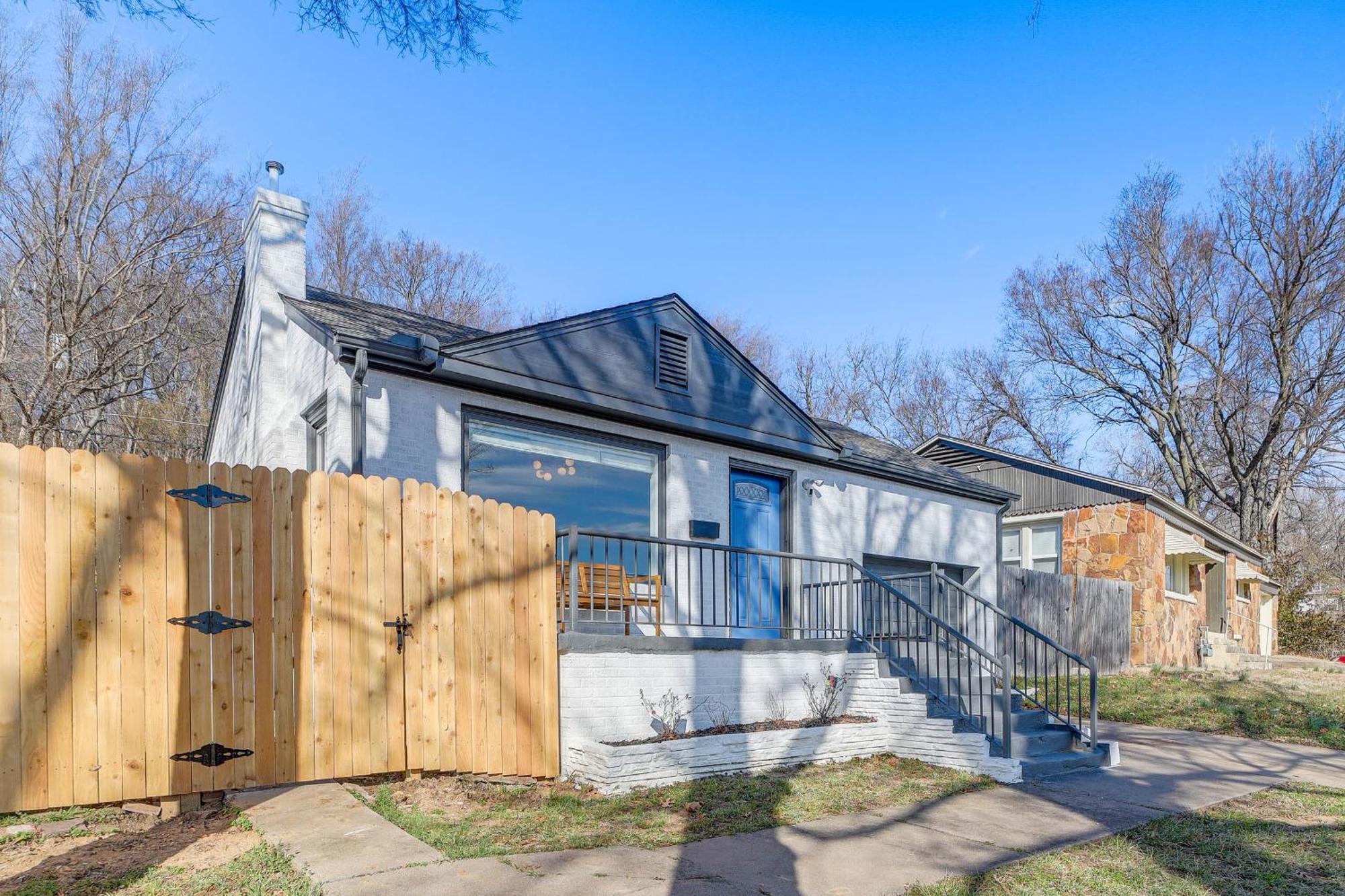 Lovely Tulsa Vacation Rental About 3 Mi To Downtown! Exterior photo